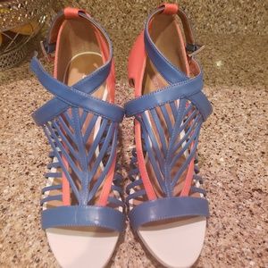 NWOB gorgeous heels - 9.5